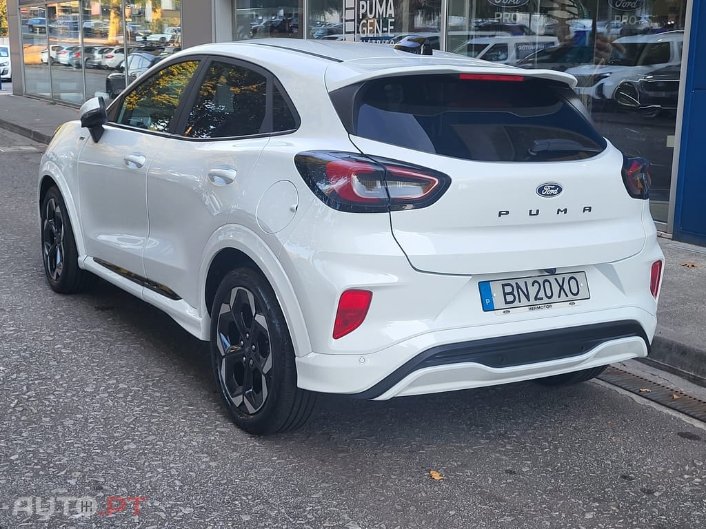 Ford Puma 1.0 EcoBoost mHEV ST-Line X