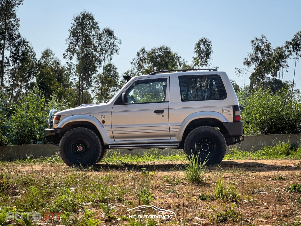 Mitsubishi Pajero 2.5 TDI GLS