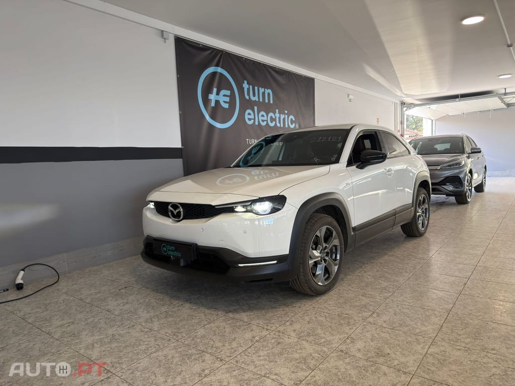 Mazda MX-30 e-SKYACTIV Advantage Industrial Vintage