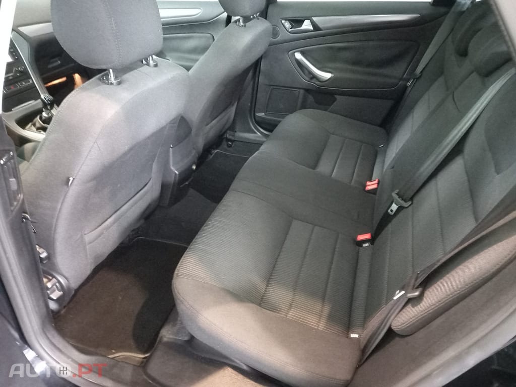 Ford Mondeo SW 2.0 TDCi Titanium