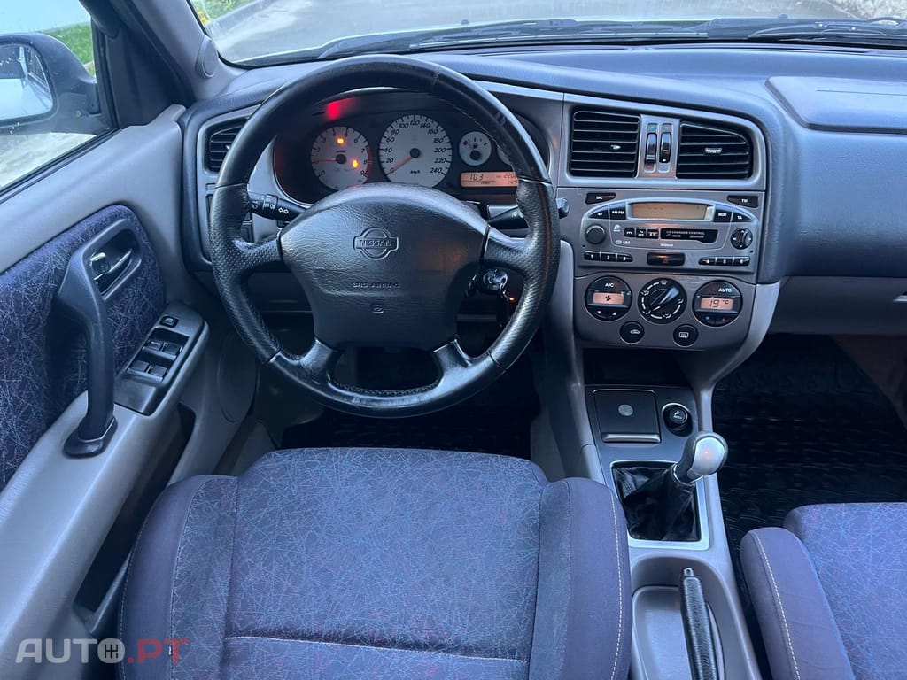 Nissan Primera 2.0 GPL