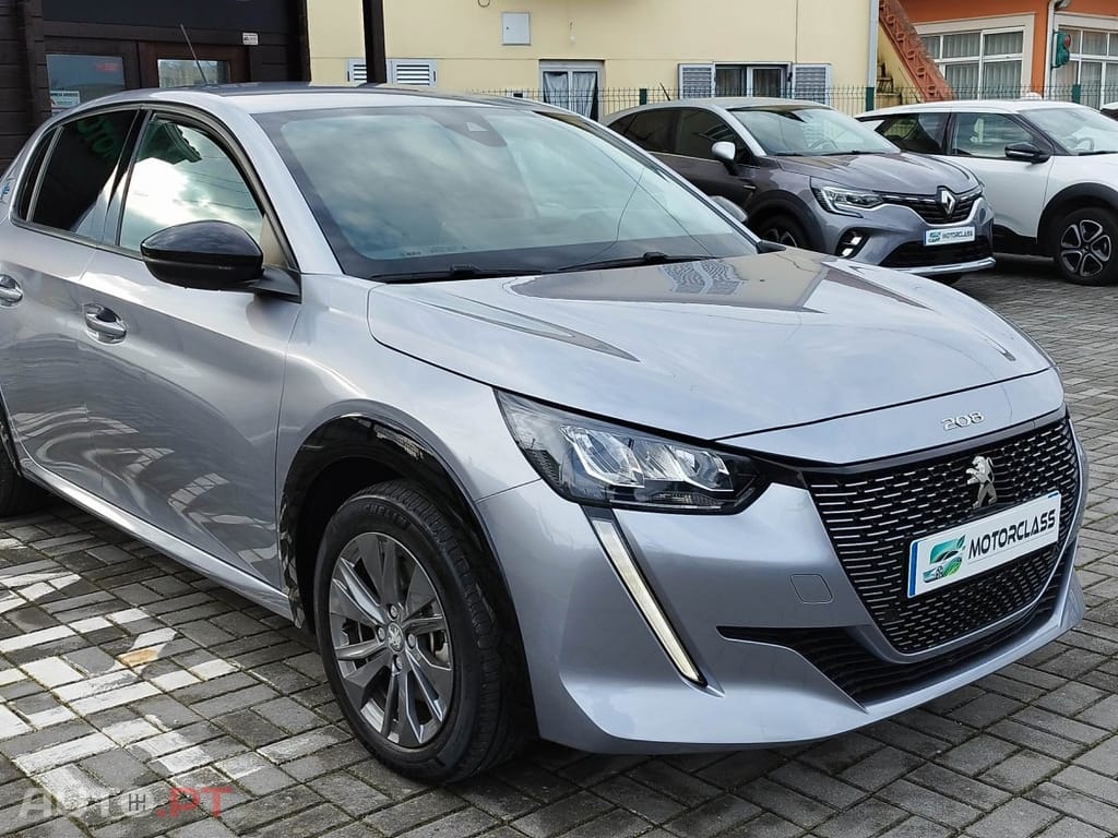 Peugeot E-208 50 kWh Allure Pack