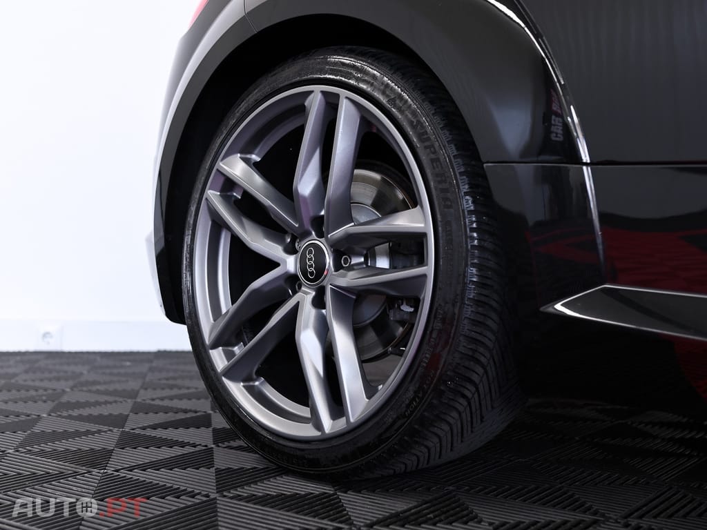 Audi TT 2.0 TFSI quattro S-line S tronic