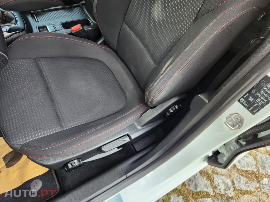 Ford Focus SW 1.5 TDCi EcoBlue ST-Line