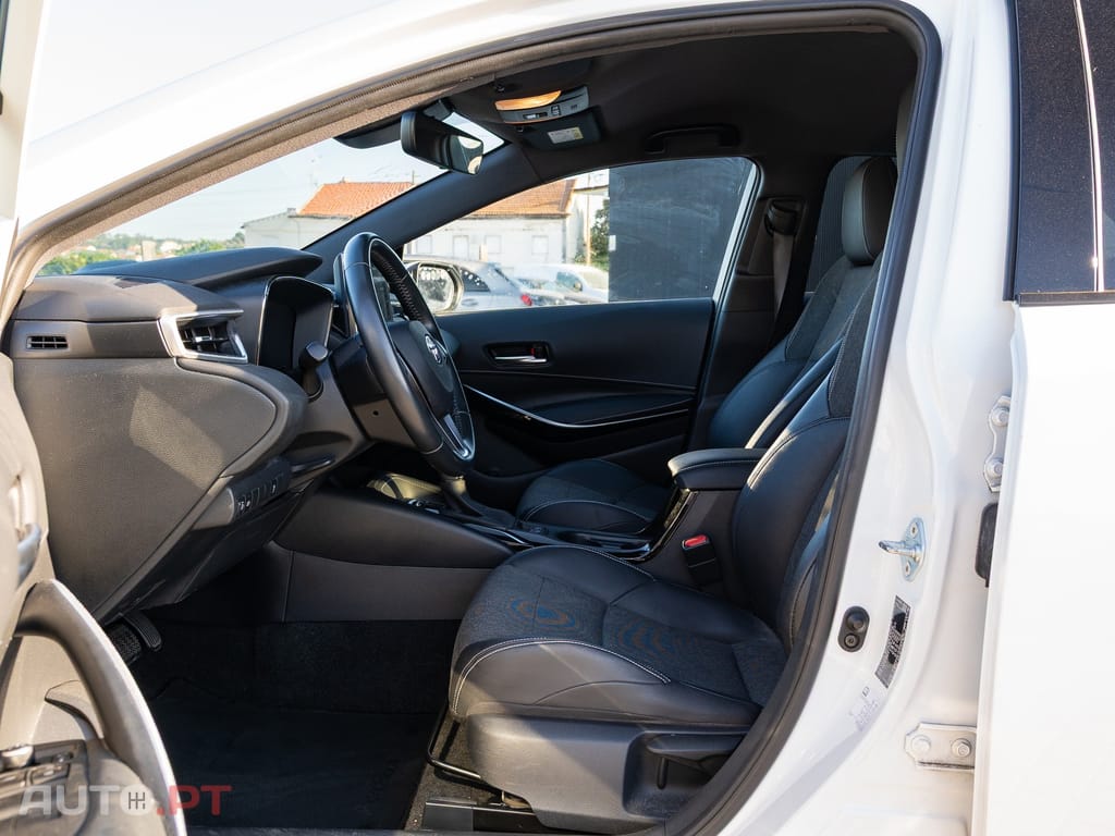 Toyota Corolla 1.8 Hybrid Comfort+P.Sport