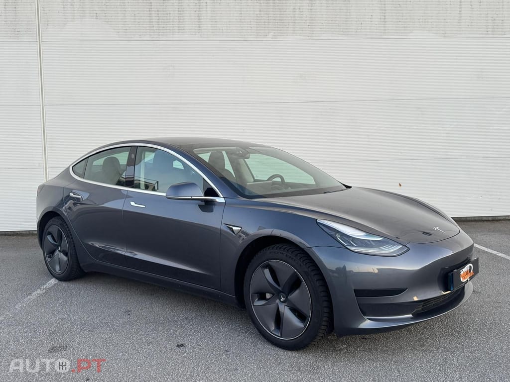 Tesla Model 3 Tração Traseira