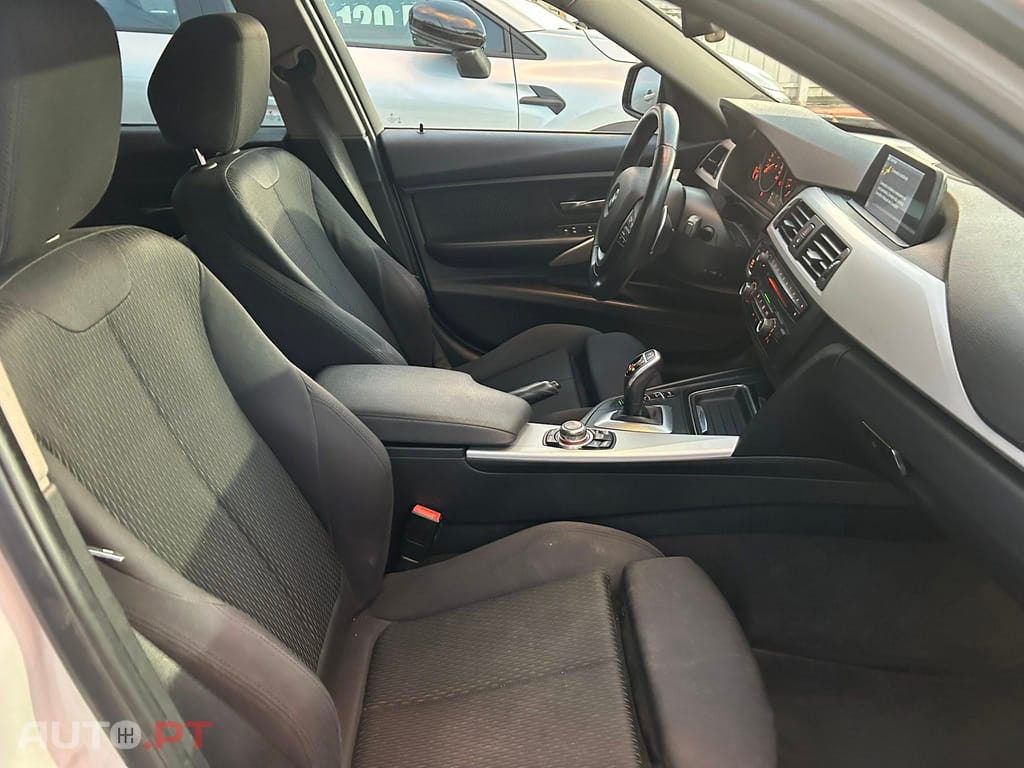 BMW 320 d Line Modern Auto-2013