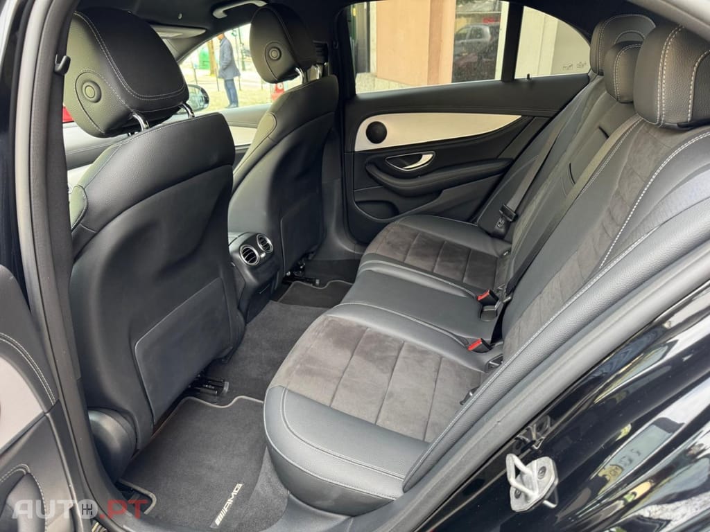 Mercedes-Benz E 220 d AMG Line