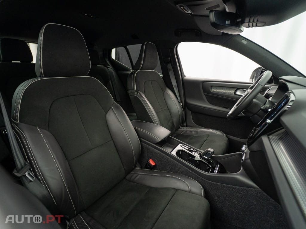 Volvo XC40 1.5 T5 PHEV R-Design Expression