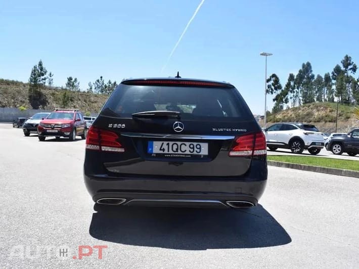 Mercedes-Benz E 300 Bluetec Hybrid Avantgarde