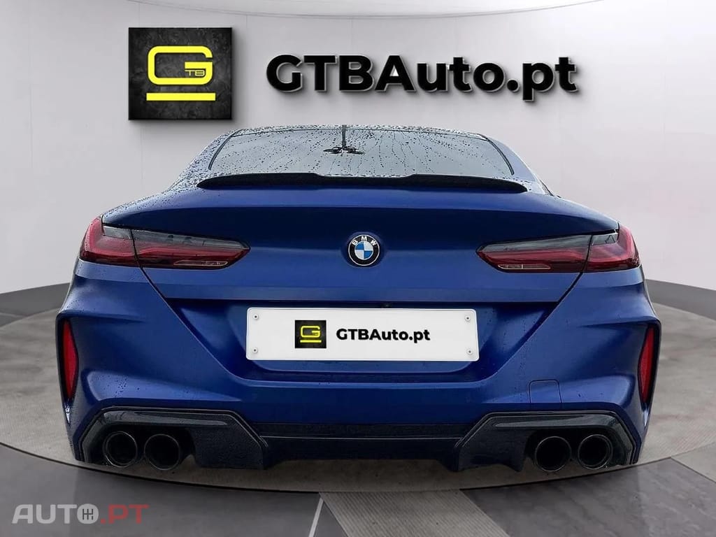 BMW M8 Coupé FROZEN MARINA BAY BLUE 