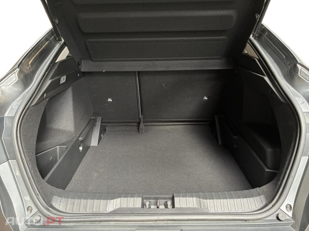 Renault Arkana E-Tech Business