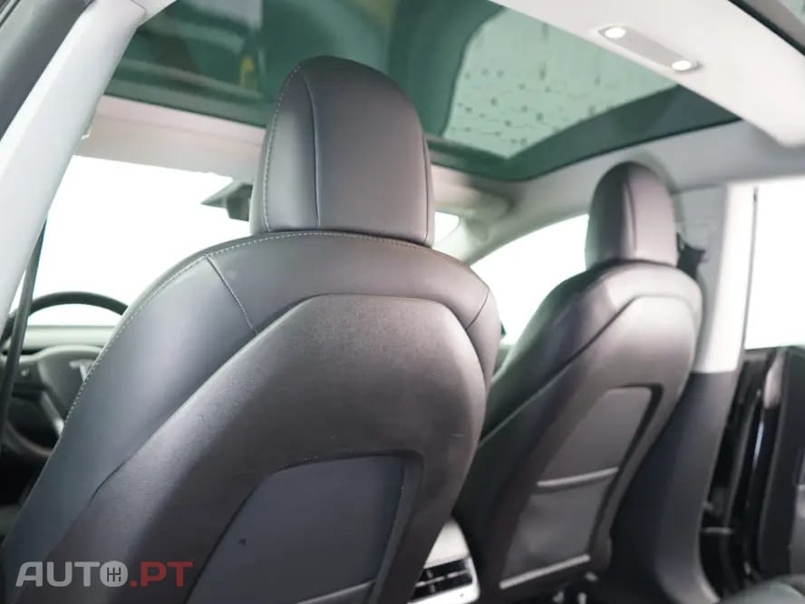 Tesla Model 3 Standard Range Plus RWD
