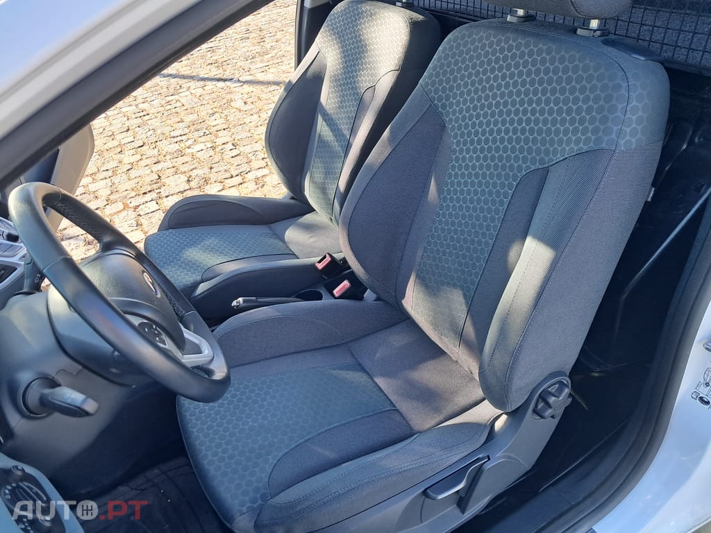 Ford Fiesta Ford Fiesta Comercial 1.6 TDCi Sport 95cv