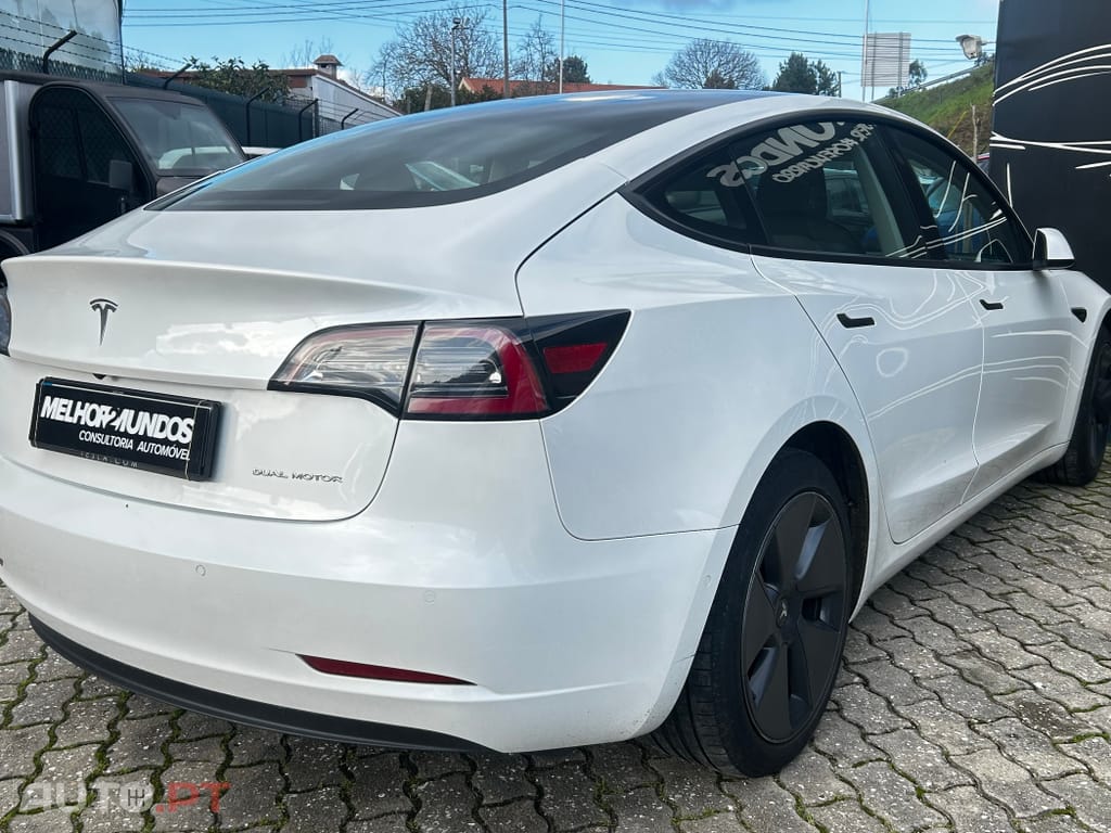 Tesla Model 3 Long-Range Dual Motor AWD