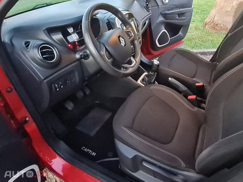 Renault Captur 1.5 dCi Red Edition
