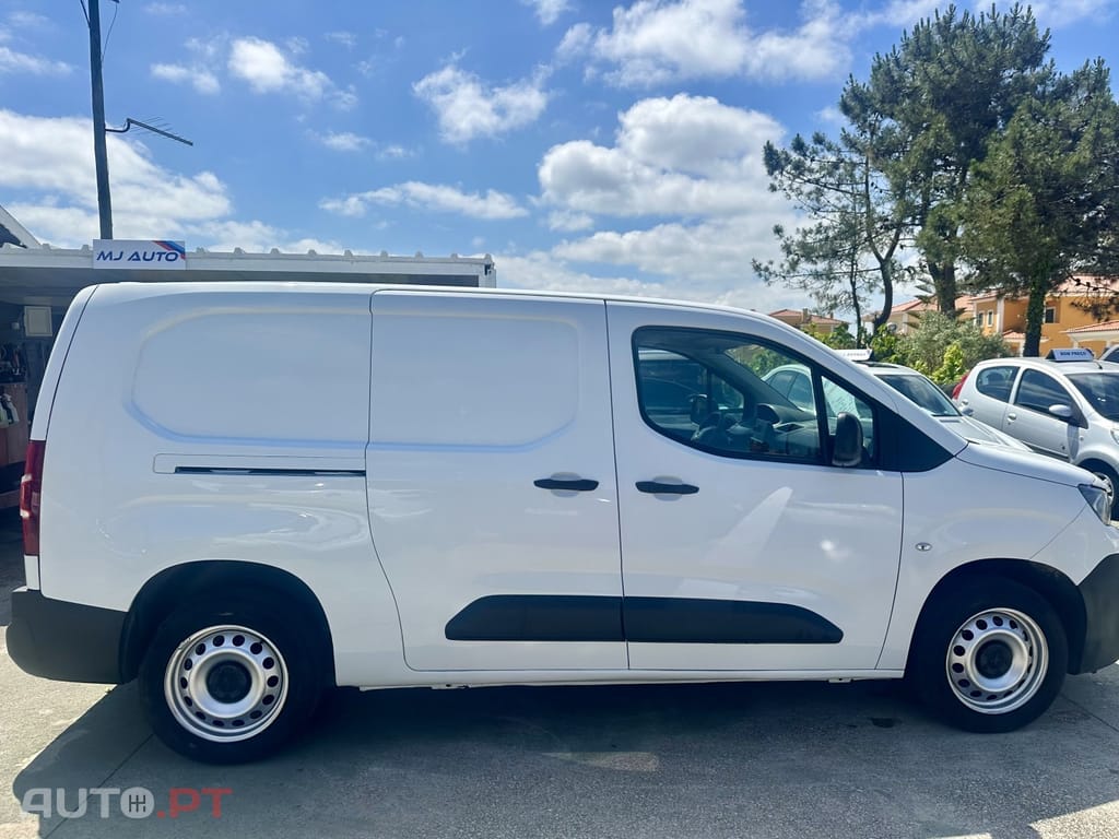 Peugeot Partner 1.5 BlueHDi Pemium Longa