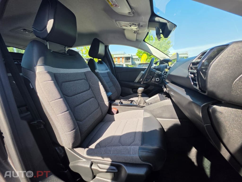 Citroen C4 1.2 PureTech Max EAT8