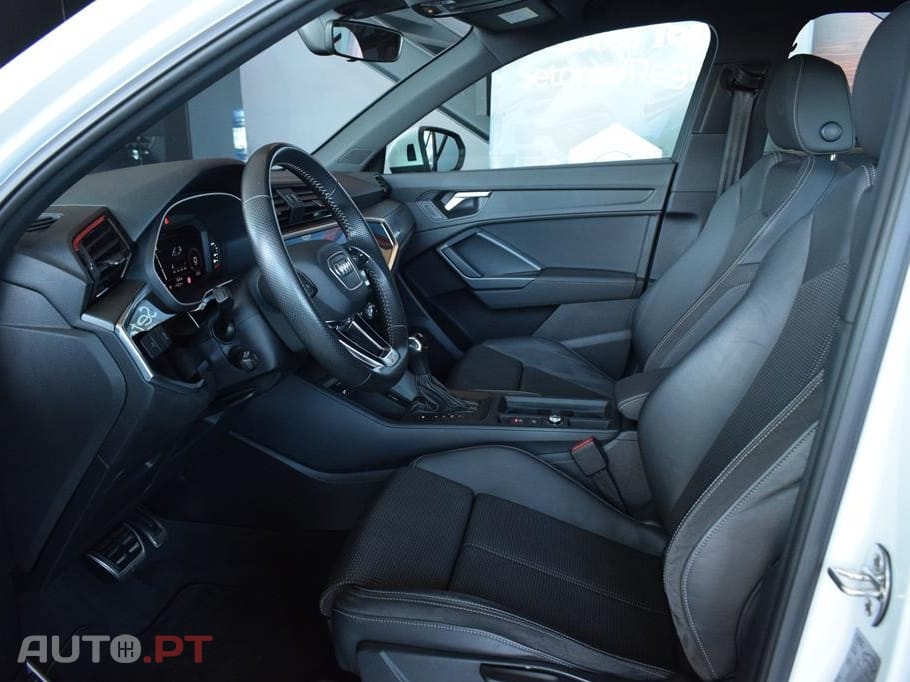 Audi Q3 35 TDI S line S tronic