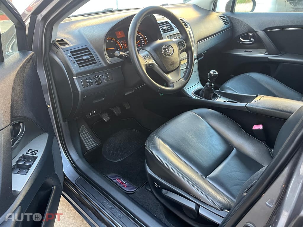 Toyota Avensis SW 2.0 D4D Exclusive