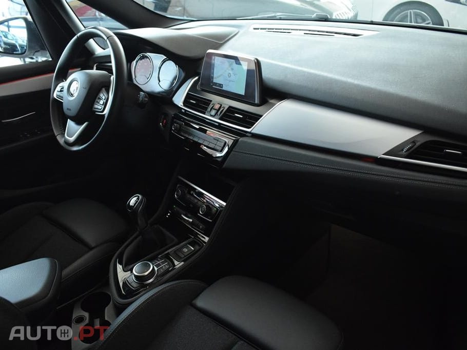 BMW 216 d 7L Line Sport