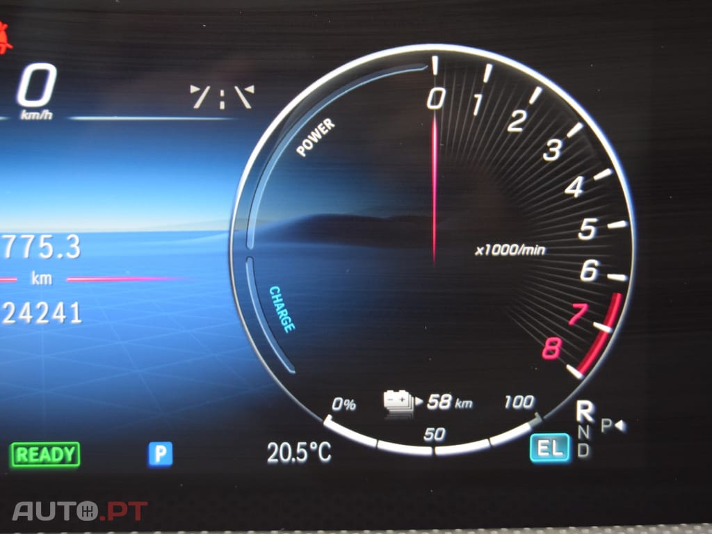 Mercedes-Benz A 250 e AMG Line