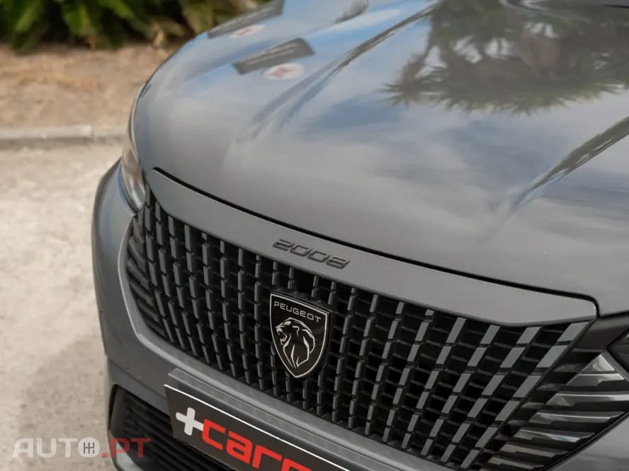 Peugeot E-2008 GT