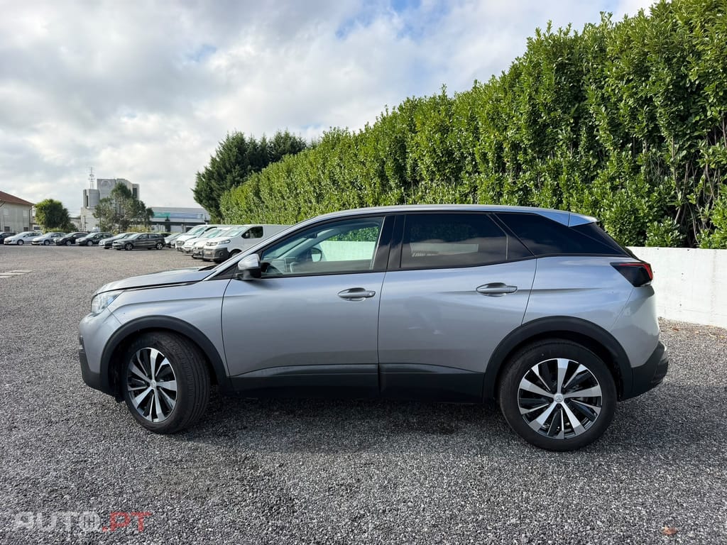 Peugeot 3008 1.5 BlueHDi Active