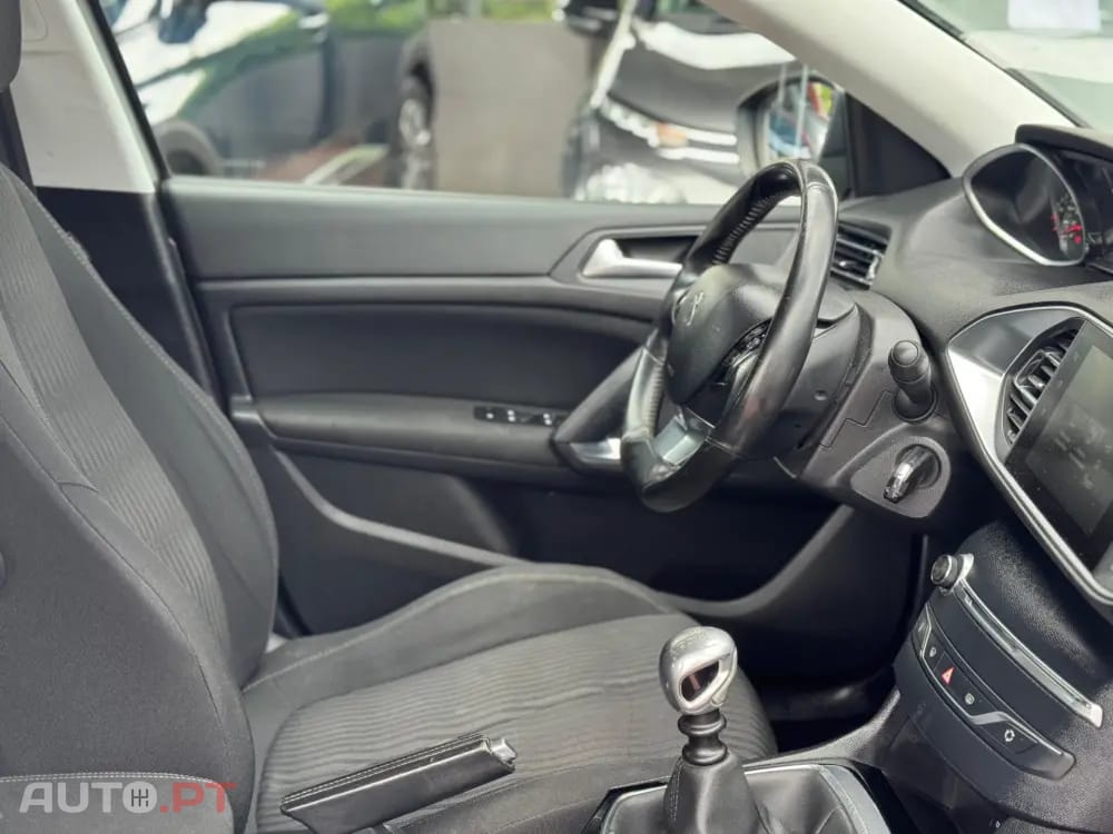 Peugeot 308 1.6 BlueHDi Allure