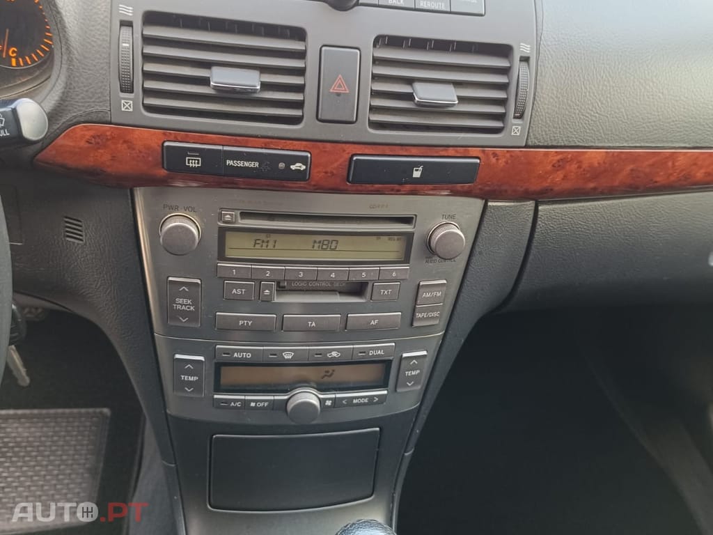 Toyota Avensis LB 2.0 D-4D Sol