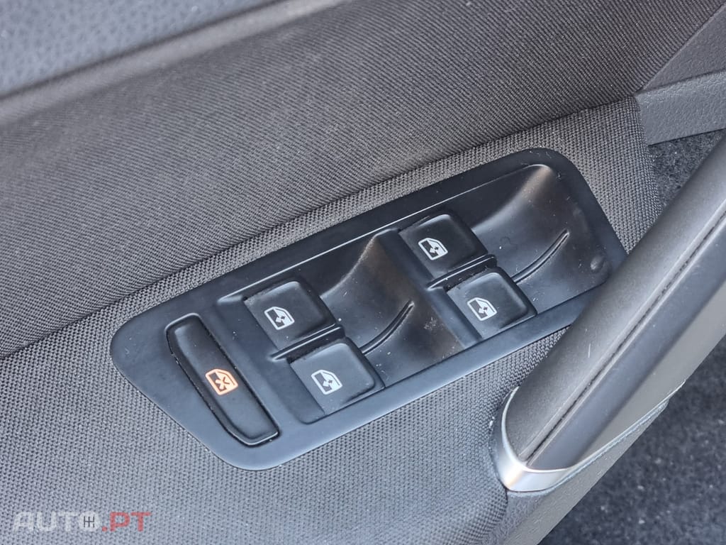 Volkswagen Golf 1.0 TSI Confortline