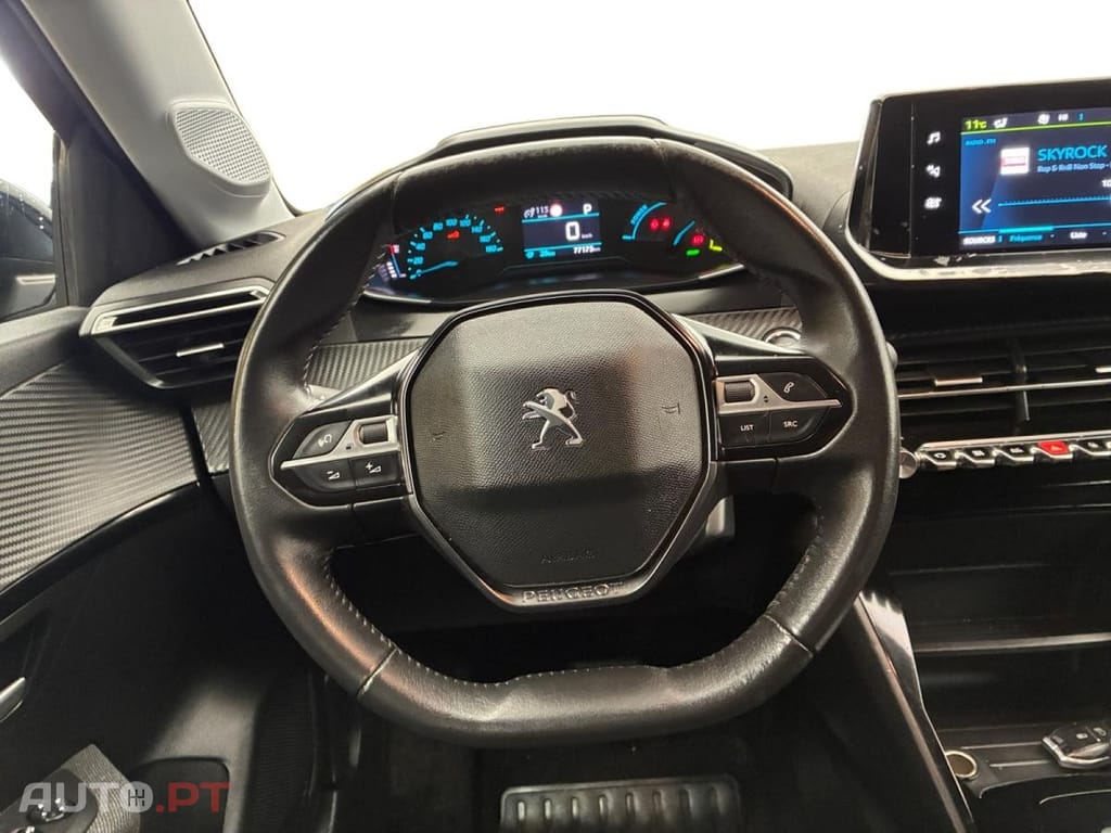 Peugeot E-208 50 kWh Style