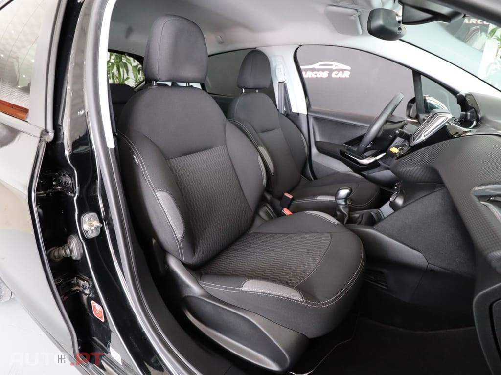 Peugeot 208 1.2 PureTech Style