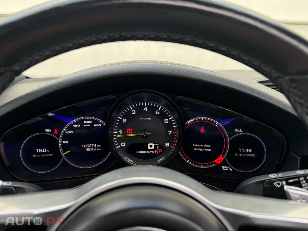 Porsche Cayenne E-Hybrid Tiptronic S