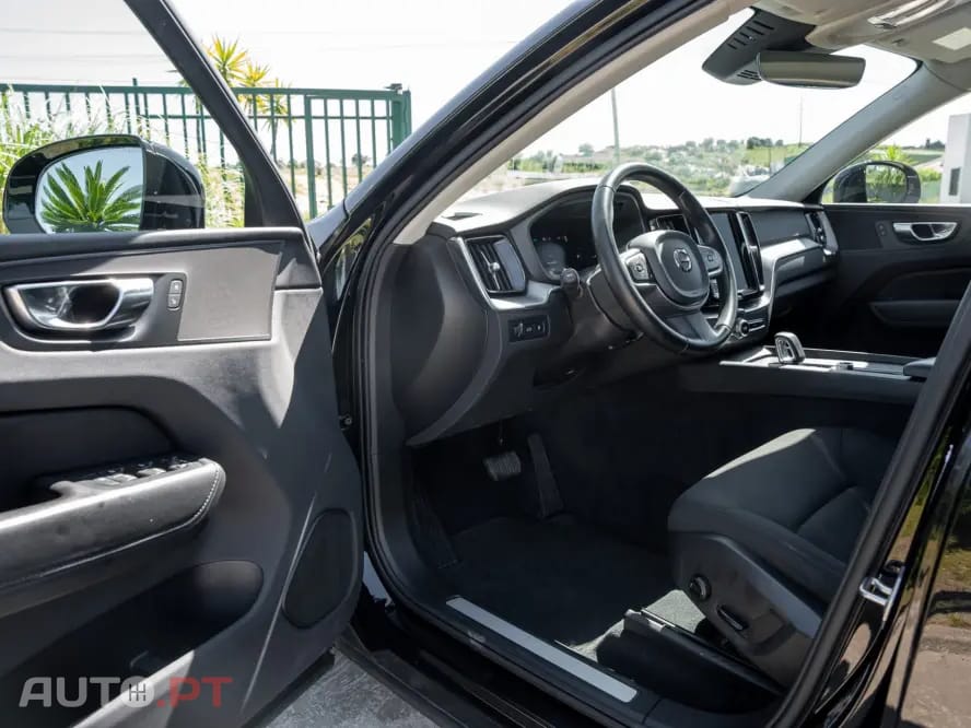 Volvo XC60 T6 AWD Recharge Geartronic Inscription Expression