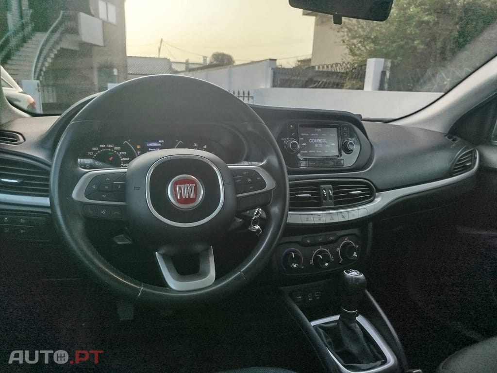 Fiat Tipo 1.3 M-Jet Easy