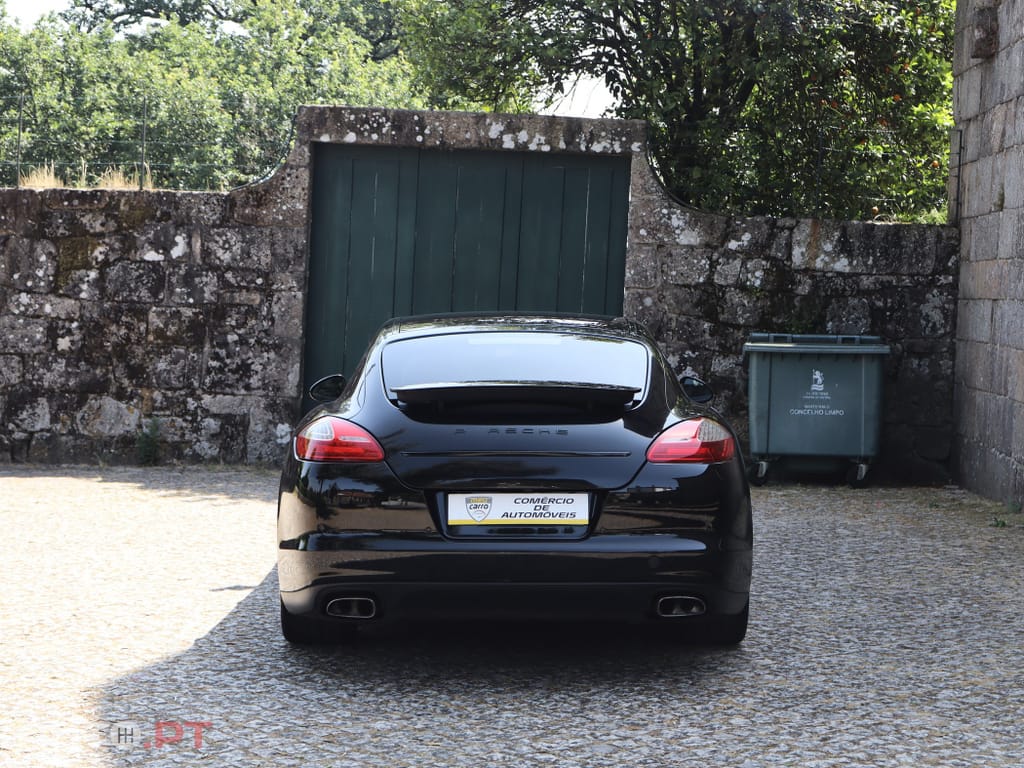 Porsche Panamera Platinum Edition