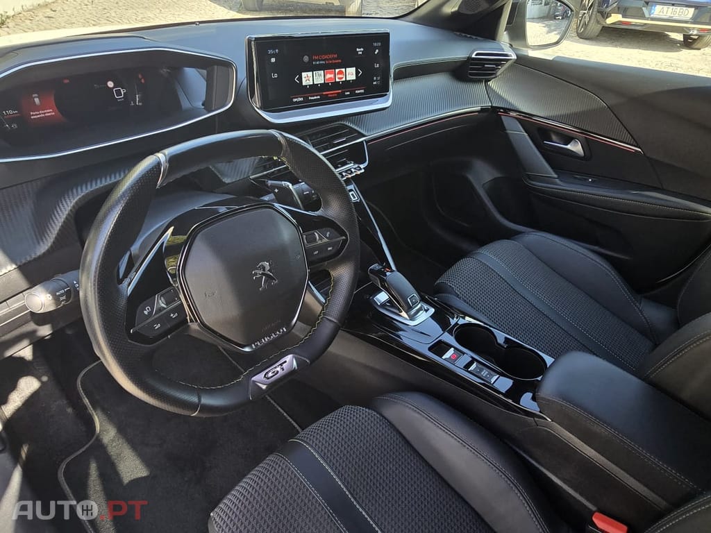 Peugeot 208 1.2 GT