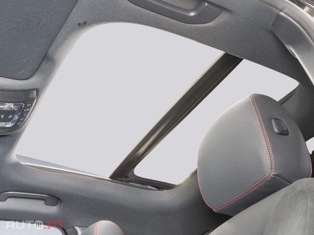 Mercedes-Benz EQA I.V.A DEDUTIVEL 350 4M AMG LED