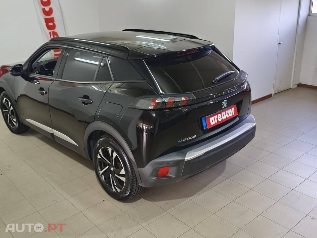 Peugeot E-2008 Allure