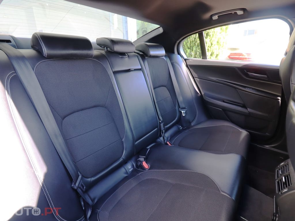 Jaguar XE 2.0 D R-Sport Aut.