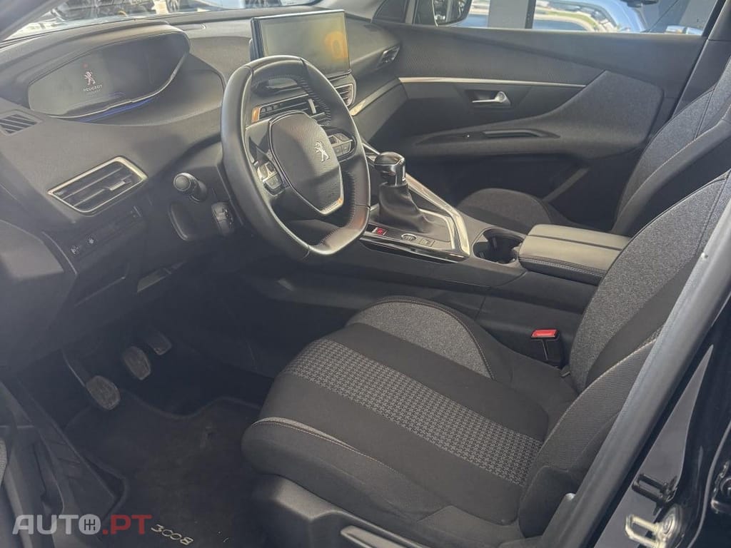 Peugeot 3008 1.5 BlueHDi Active