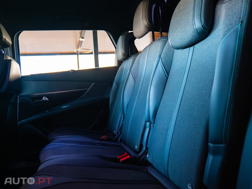 Peugeot 5008 1.2 PureTech Allure Pack EAT8