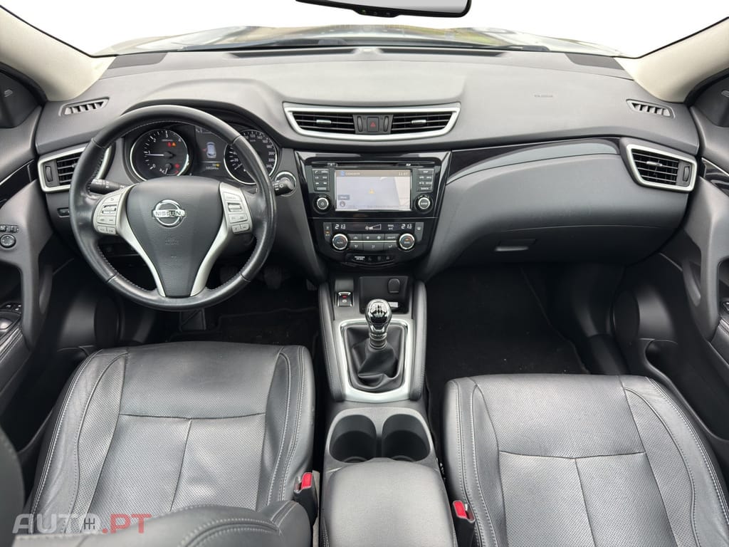 Nissan Qashqai 1.6 dCi Tekna Pele