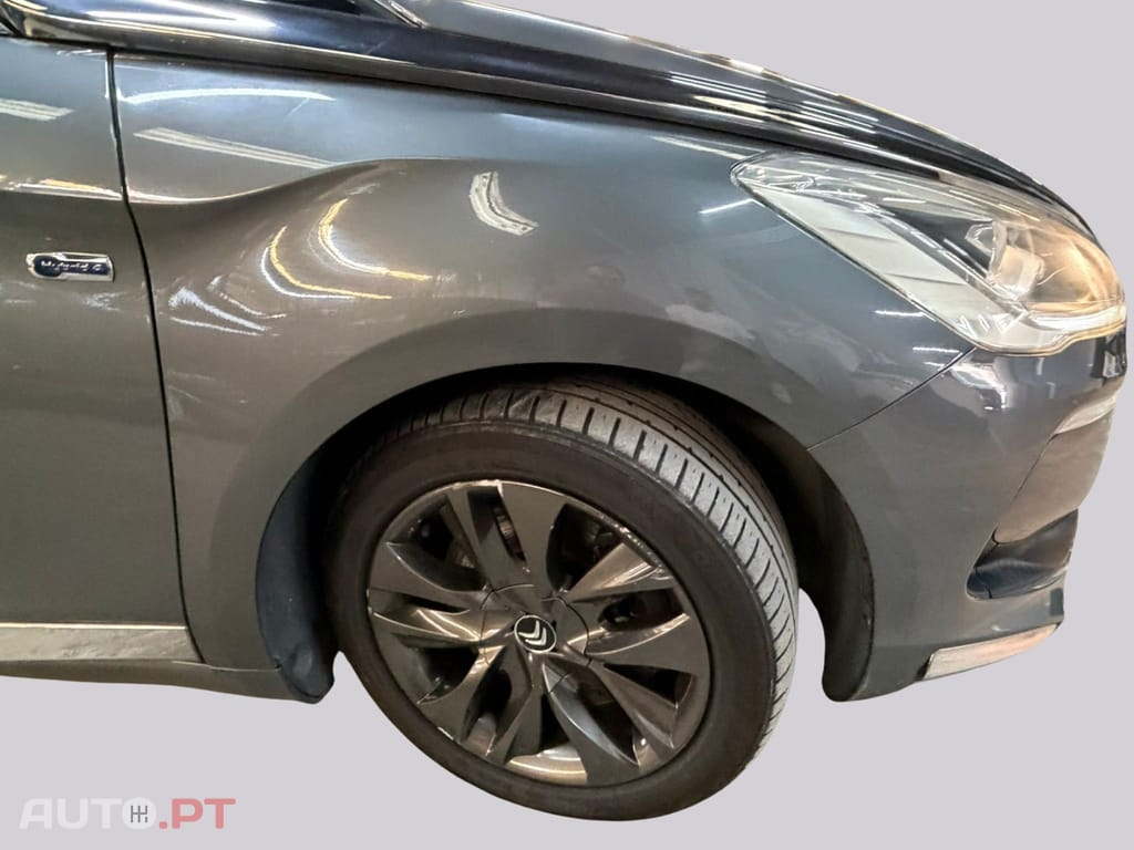 Citroen DS5 2.0 HDi Hybrid4 Business