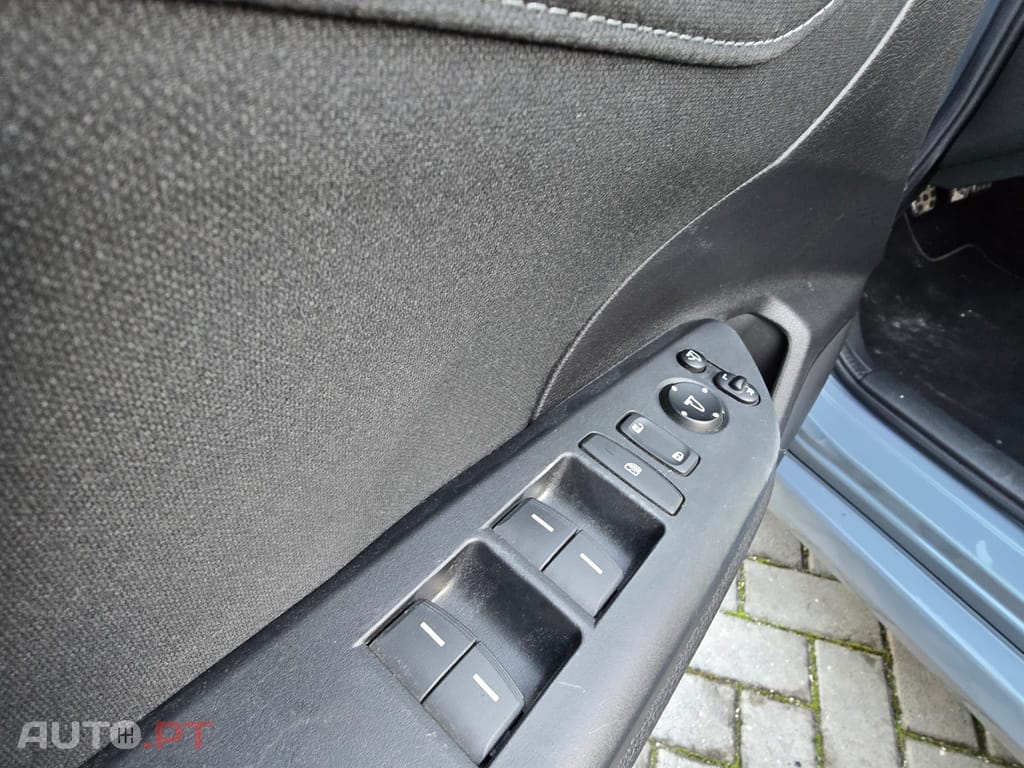 Honda Civic 1.0 ELEGANCE NAV