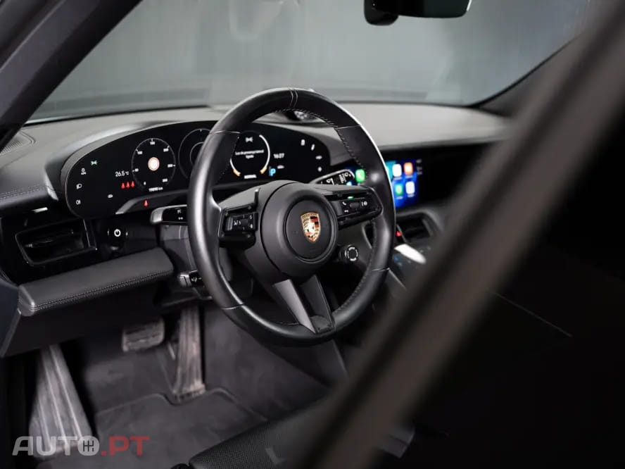 Porsche Taycan 4S