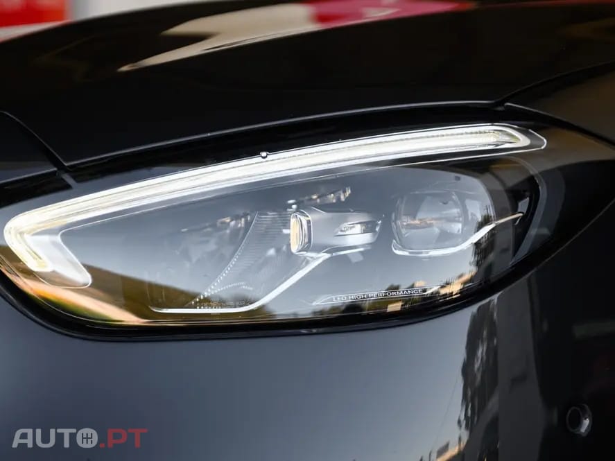 Mercedes-Benz C 300 e AMG Line