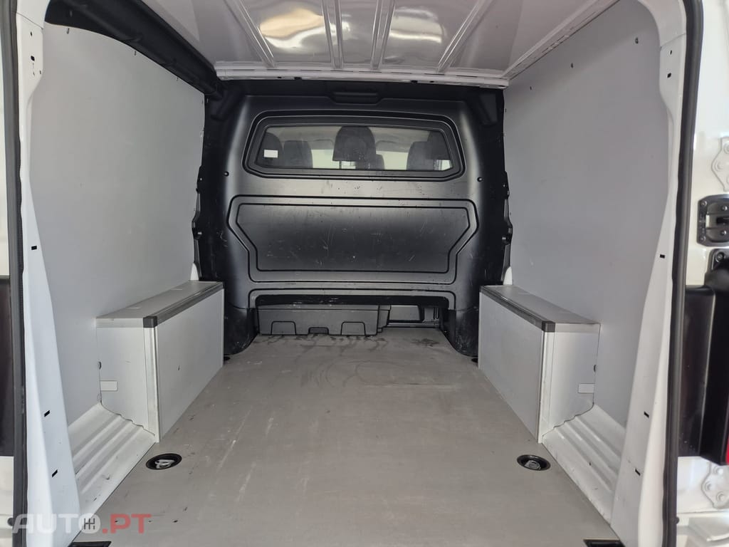 Peugeot Expert 2.0 BlueHDi L3H1 Long EAT8