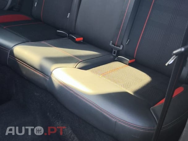 Peugeot 208 1.6 THP GTi